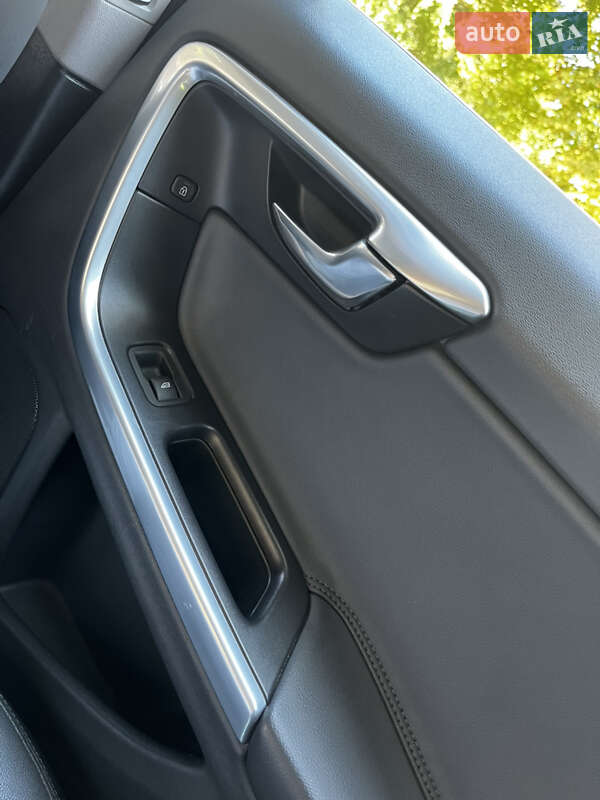 Универсал Volvo V60 2015 в Ивано-Франковске фото 18 Универсал Volvo V60 2015 в Ивано-Франковске