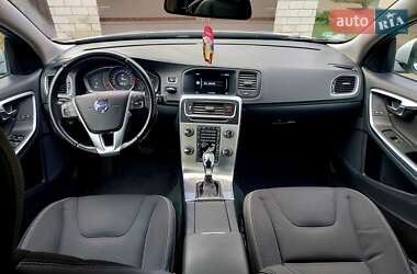 Универсал Volvo V60 2014 в 