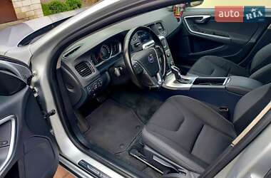 Универсал Volvo V60 2014 в 