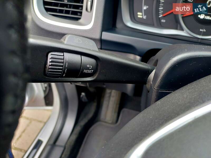 Универсал Volvo V60 2014 в Бродах