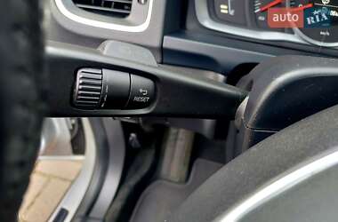 Универсал Volvo V60 2014 в 