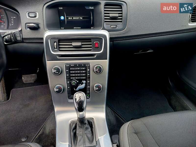 Универсал Volvo V60 2014 в Бродах