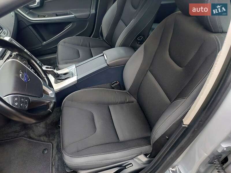 Универсал Volvo V60 2014 в Бродах
