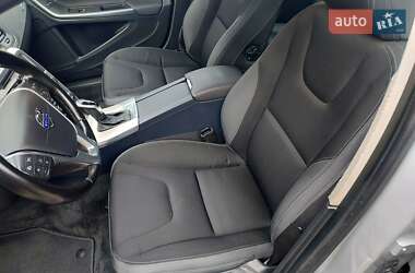 Универсал Volvo V60 2014 в 
