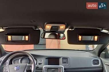 Универсал Volvo V60 2014 в 