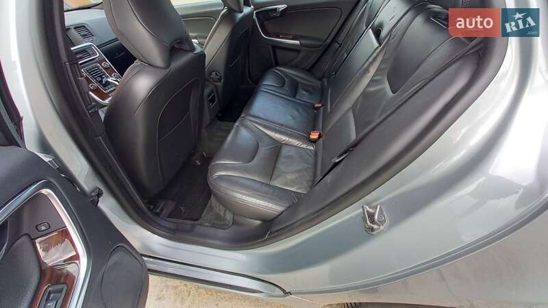 Універсал Volvo V60 2014 в Коломиї