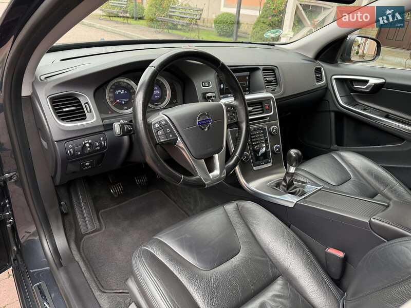 Универсал Volvo V60 2012 в Стрые фото 48 Универсал Volvo V60 2012 в Стрые