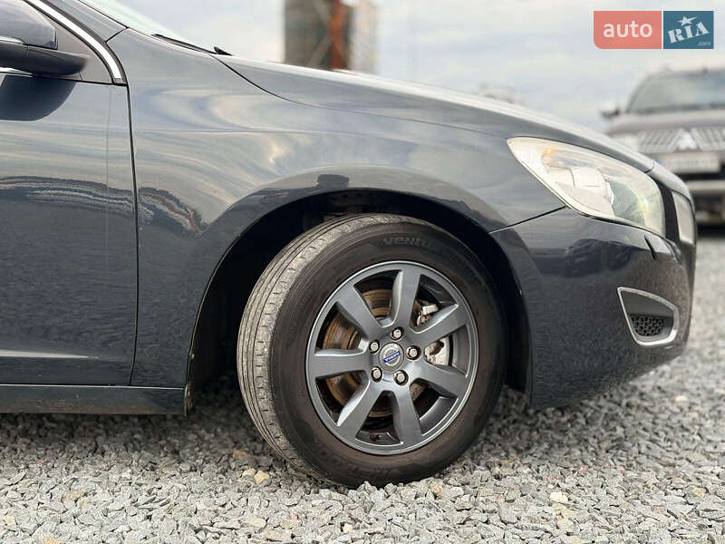 Универсал Volvo V60 2013 в Львове