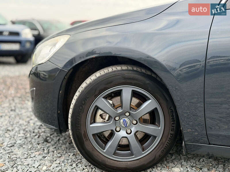 Универсал Volvo V60 2013 в Львове