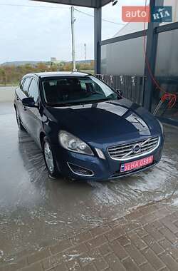 Універсал Volvo V60 2012 в Золочеві