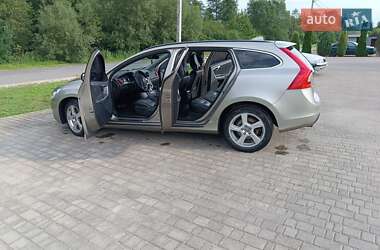 Универсал Volvo V60 2011 в Яворове