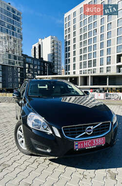 Універсал Volvo V60 2012 в 
