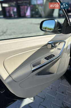 Універсал Volvo V60 2012 в 