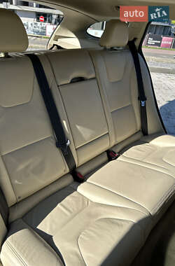 Універсал Volvo V60 2012 в 