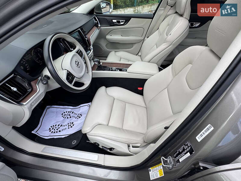 Універсал Volvo V60 2020 в Дрогобичі