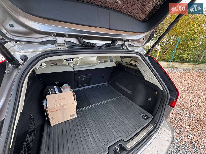 Універсал Volvo V60 2020 в Дрогобичі