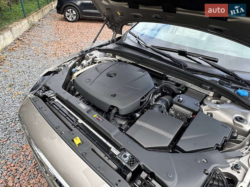 Універсал Volvo V60 2020 в Дрогобичі