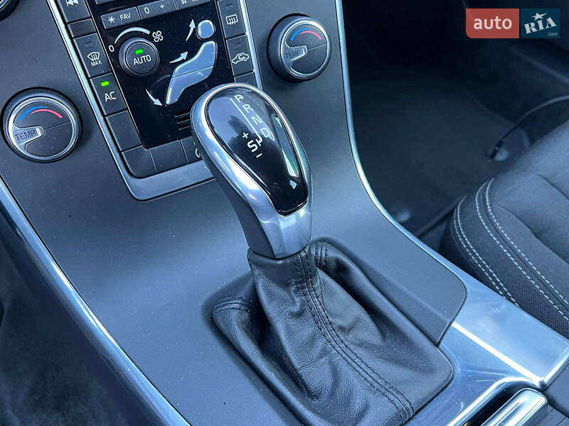 Універсал Volvo V60 2014 в Львові