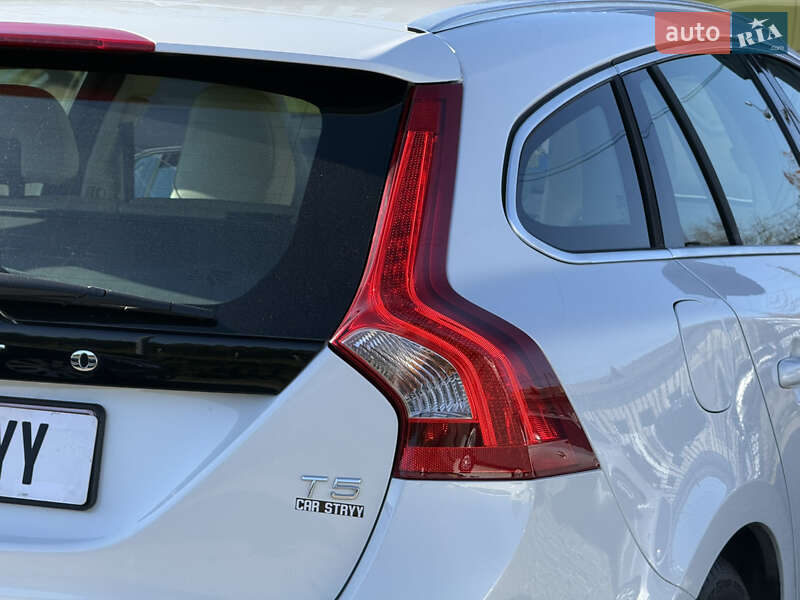 Универсал Volvo V60 2017 в Стрые фото 27 Универсал Volvo V60 2017 в Стрые