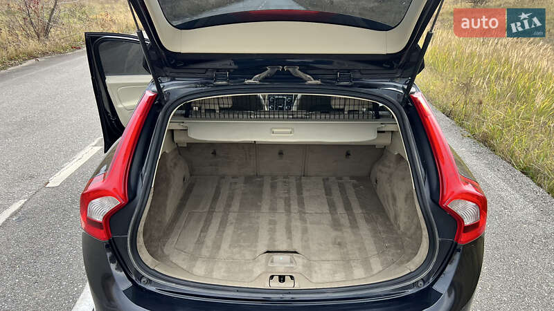 Универсал Volvo V60 2012 в Тернополе