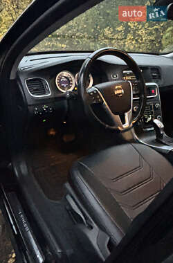 Универсал Volvo V60 2012 в Золочеве