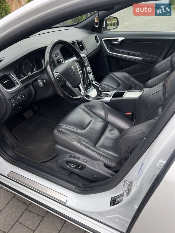 Універсал Volvo V60 2016 в Луцьку фото 23 Універсал Volvo V60 2016 в Луцьку
