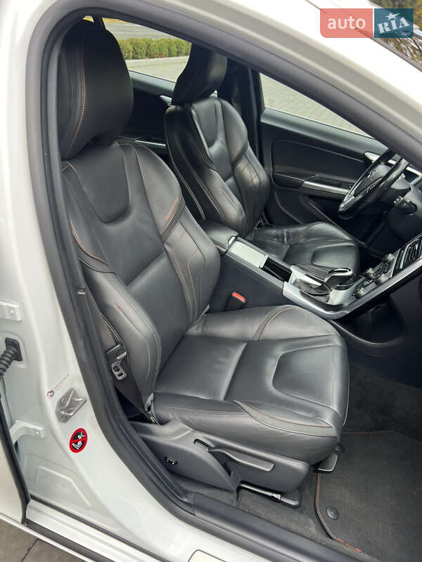 Універсал Volvo V60 2016 в Луцьку фото 30 Універсал Volvo V60 2016 в Луцьку