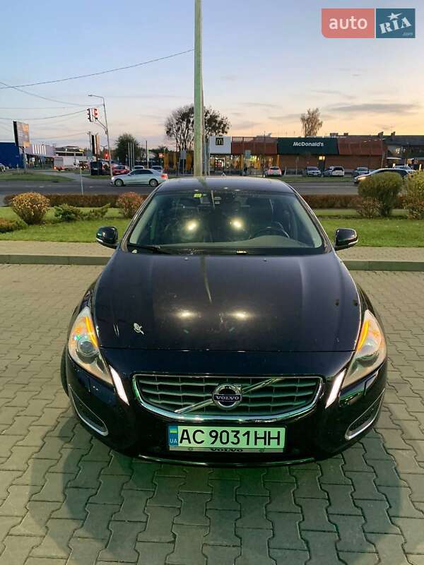Универсал Volvo V60 2011 в Львове фото 3 Универсал Volvo V60 2011 в Львове