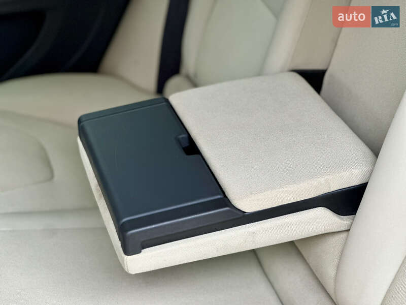 Універсал Volvo V60 2013 в Києві