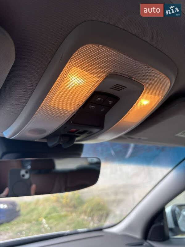 Універсал Volvo V60 2015 в Києві