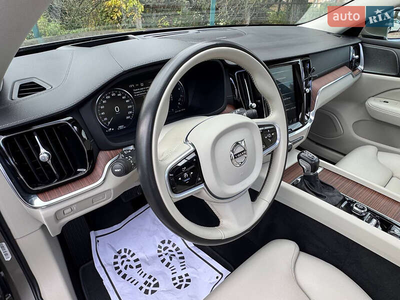 Универсал Volvo V60 2020 в Дрогобыче фото 57 Универсал Volvo V60 2020 в Дрогобыче