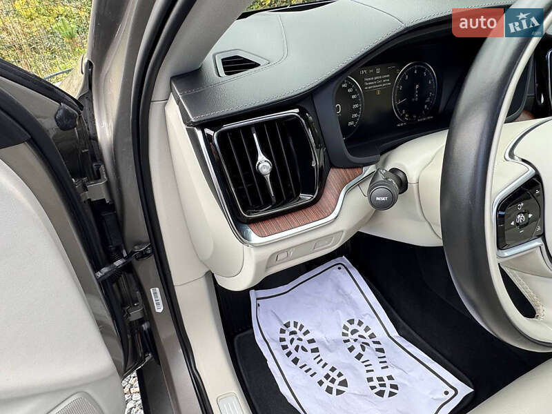 Универсал Volvo V60 2020 в Дрогобыче фото 60 Универсал Volvo V60 2020 в Дрогобыче