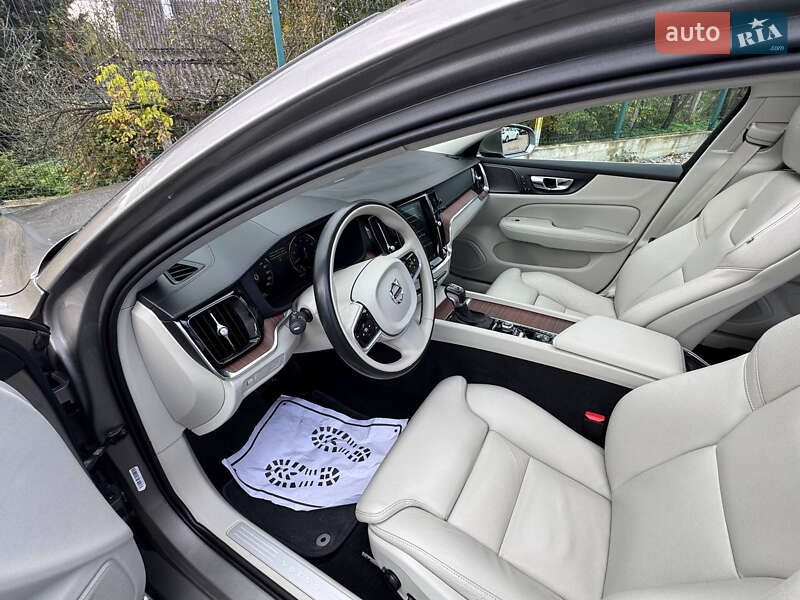 Универсал Volvo V60 2020 в Дрогобыче фото 67 Универсал Volvo V60 2020 в Дрогобыче