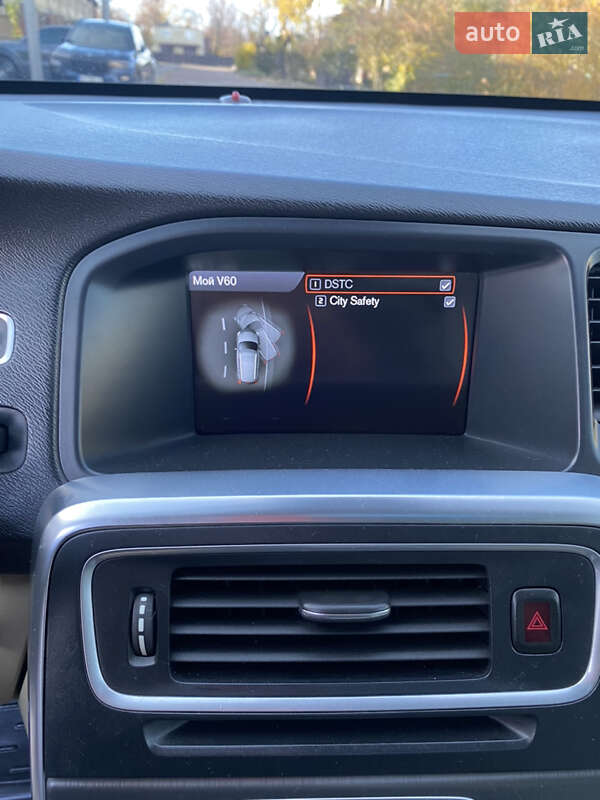 Універсал Volvo V60 2014 в Кропивницькому