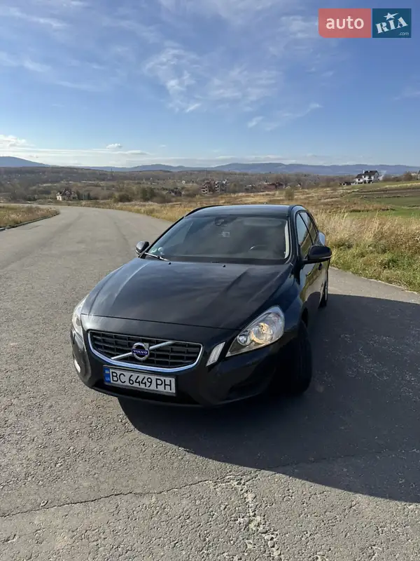Volvo V60 2011 VIN YV1FW84A1C1059138 фото оголошення 2 з 87