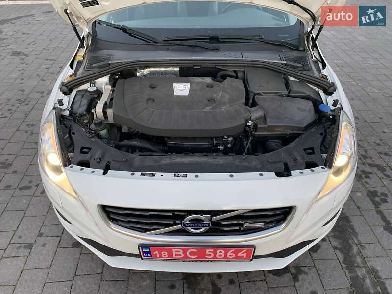 Універсал Volvo V60 2013 в Кременці
