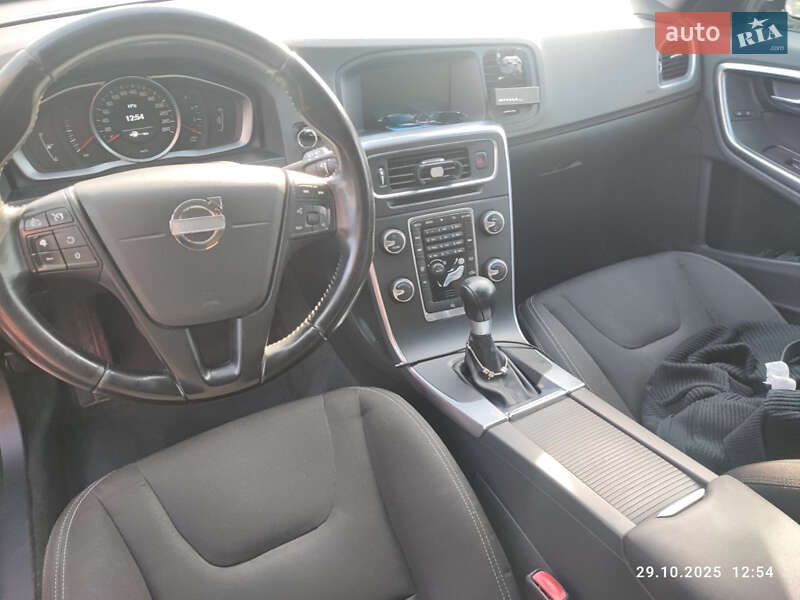 Универсал Volvo V60 2014 в Стрые
