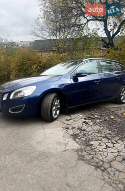 Универсал Volvo V60 2012 в Сумах