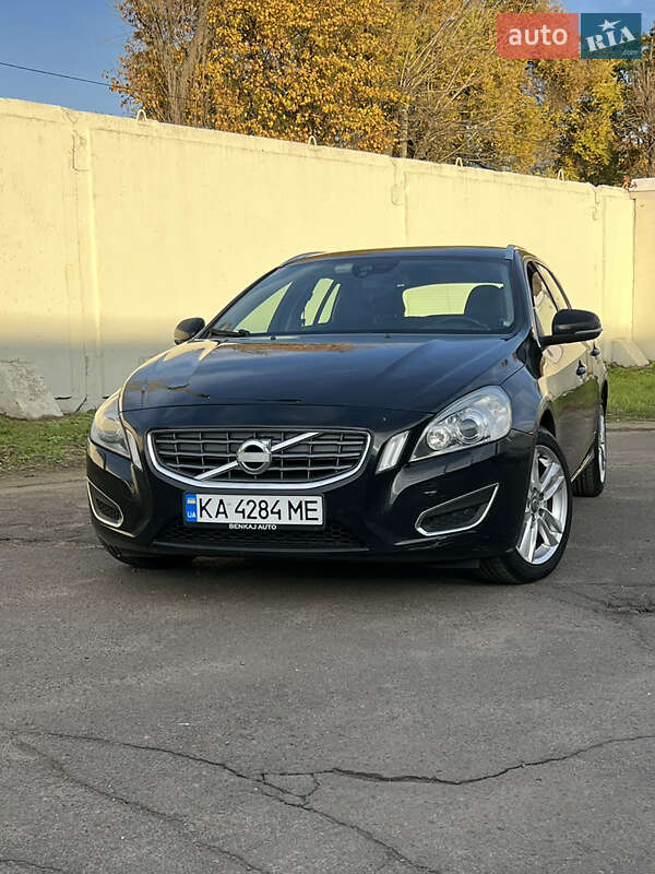 Volvo V60 2011 Volvo V60 2011