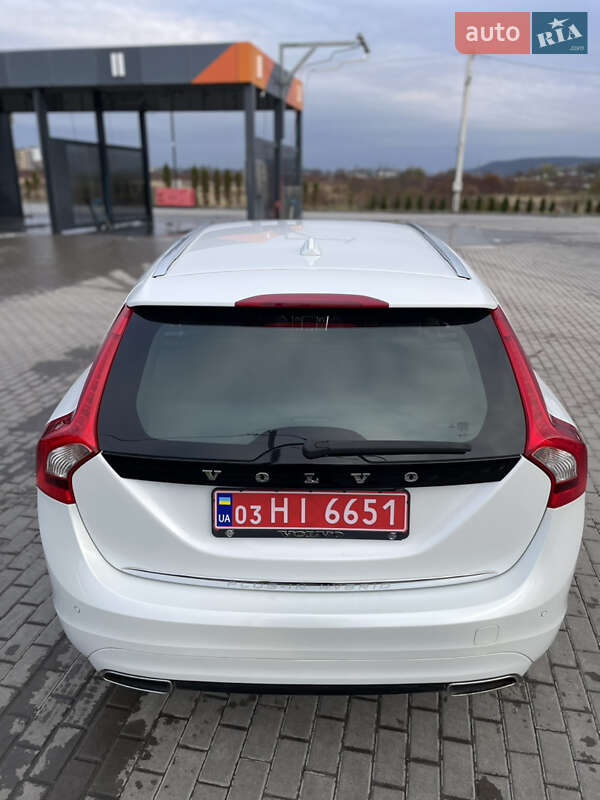Універсал Volvo V60 2014 в Золочеві