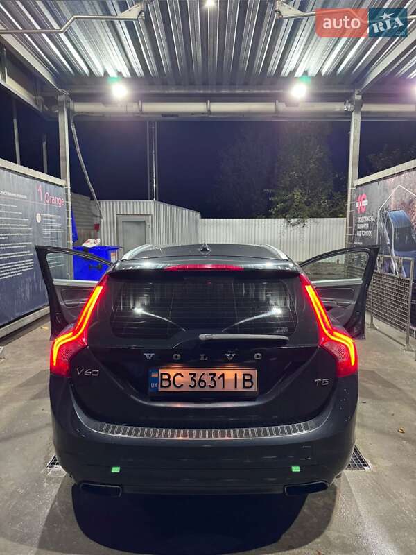 Универсал Volvo V60 2014 в Львове фото 17 Универсал Volvo V60 2014 в Львове