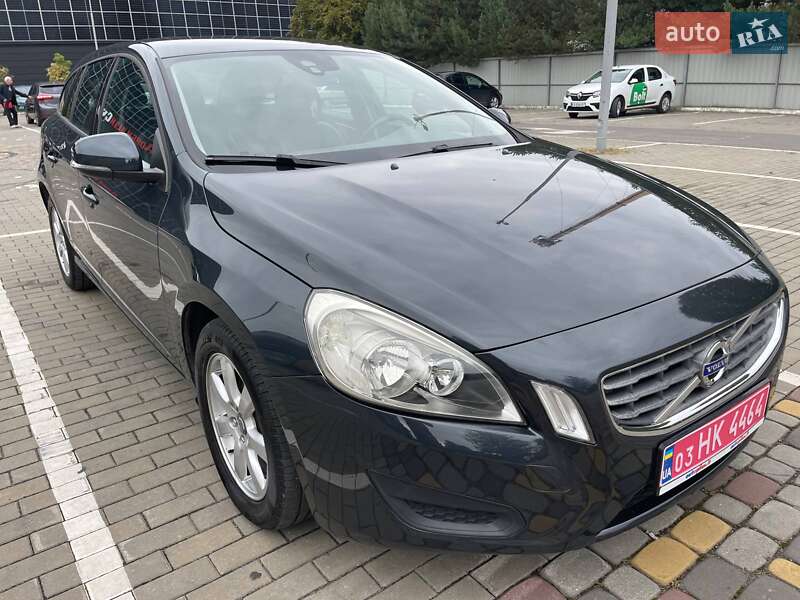 Універсал Volvo V60 2013 в Луцьку
