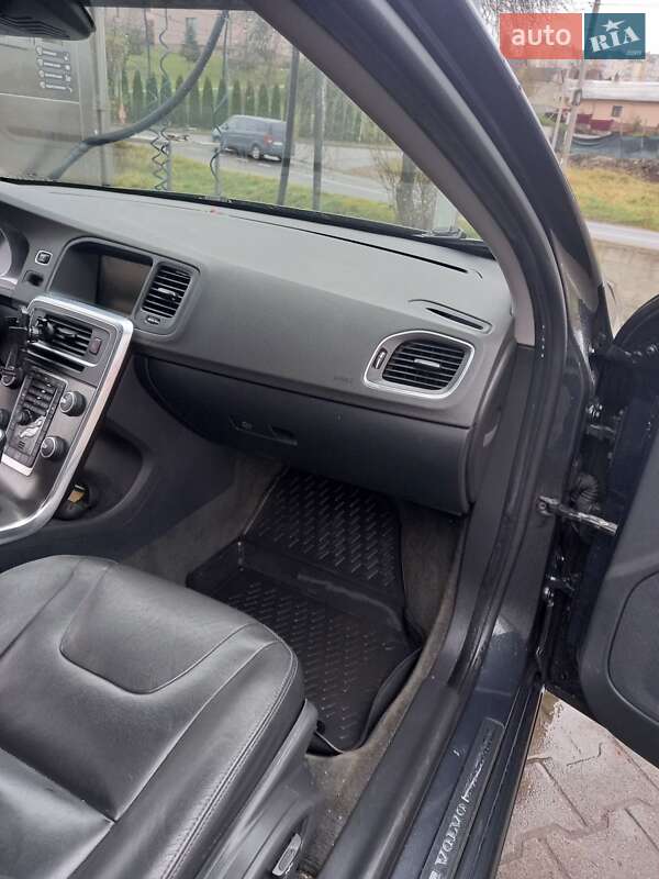 Универсал Volvo V60 2014 в Львове фото 15 Универсал Volvo V60 2014 в Львове