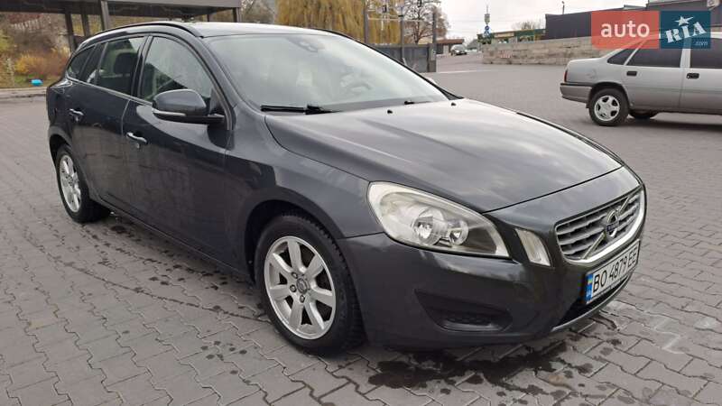 Универсал Volvo V60 2011 в Зборове