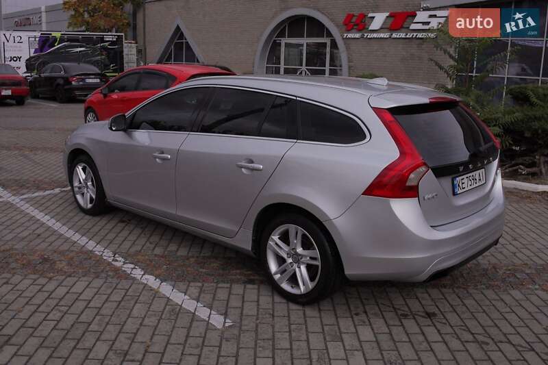 Универсал Volvo V60 2014 в Каменском фото 3 Универсал Volvo V60 2014 в Каменском
