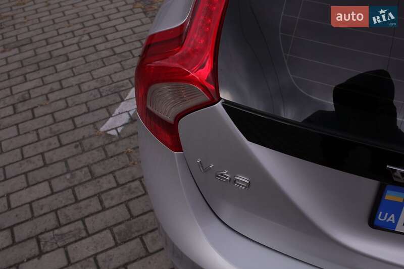 Универсал Volvo V60 2014 в Каменском фото 7 Универсал Volvo V60 2014 в Каменском