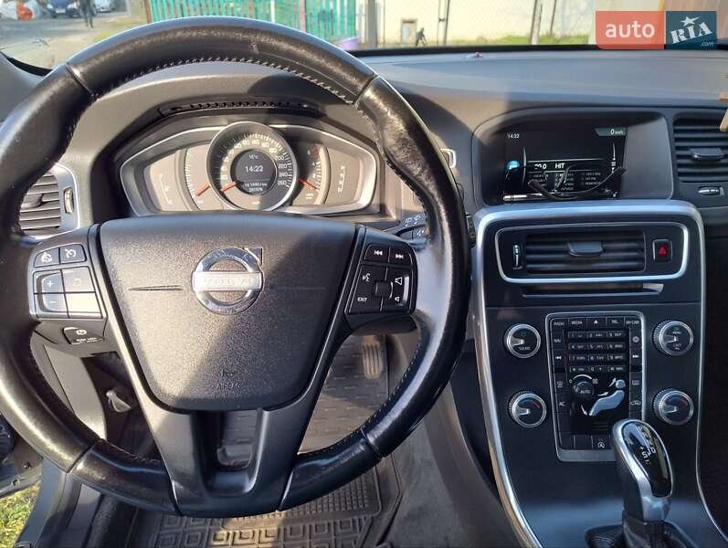 Универсал Volvo V60 2014 в Владимире
