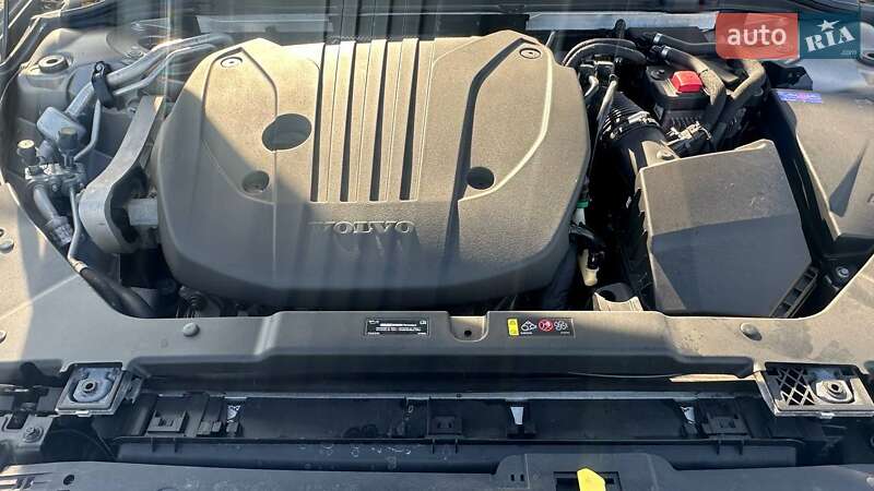 Универсал Volvo V60 2021 в Дубно