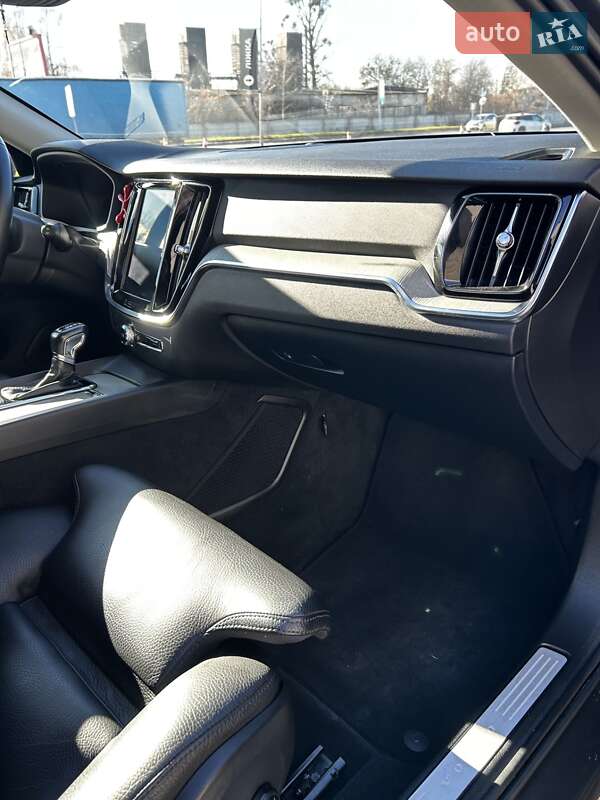 Универсал Volvo V60 2019 в Львове