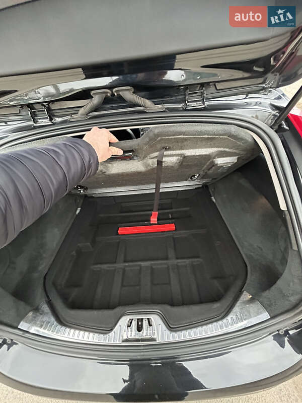 Универсал Volvo V60 2014 в Киеве фото 26 Универсал Volvo V60 2014 в Киеве